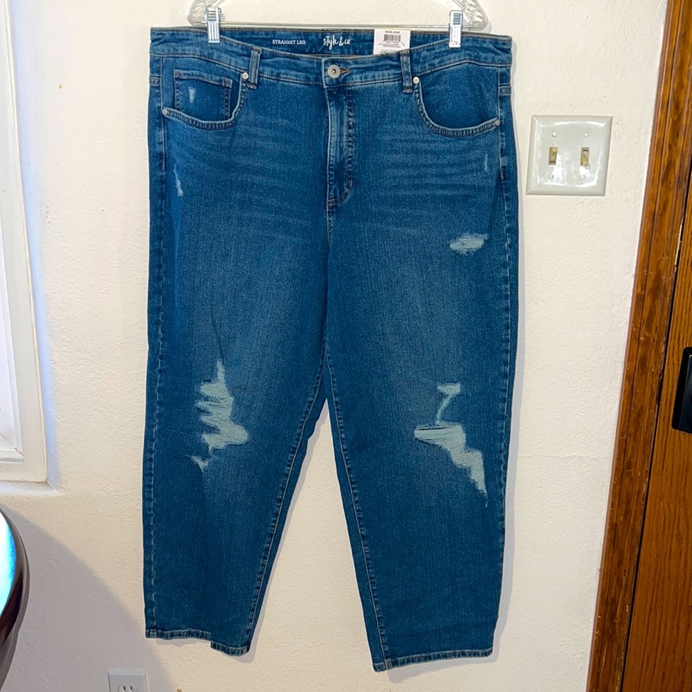 Style & Co Straight Leg High Rise Vintage Classic Mom Jean Size 18W NWT